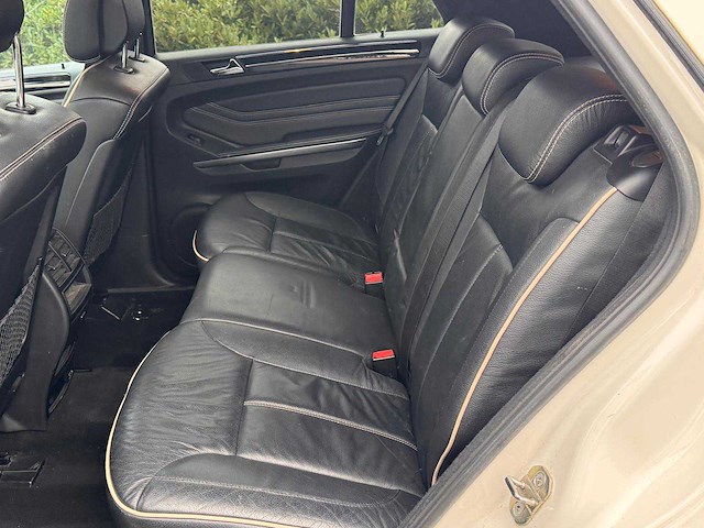 2011 mercedes-benz ml 350 cdi - afbeelding 22 van  46