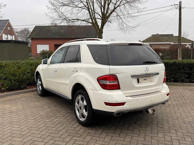2011 mercedes-benz ml 350 cdi - afbeelding 34 van  46
