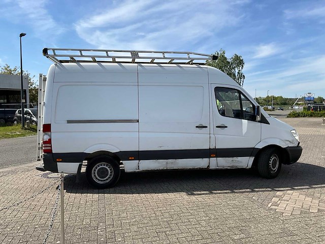 2011 mercedes-benz sprinter lichte vrachtwagen - afbeelding 30 van  33
