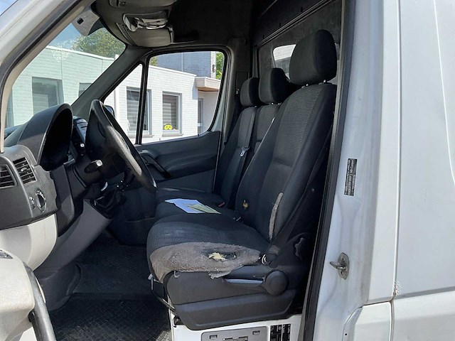 2011 mercedes-benz sprinter lichte vrachtwagen - afbeelding 2 van  33