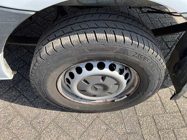 2011 mercedes-benz sprinter lichte vrachtwagen - afbeelding 18 van  33