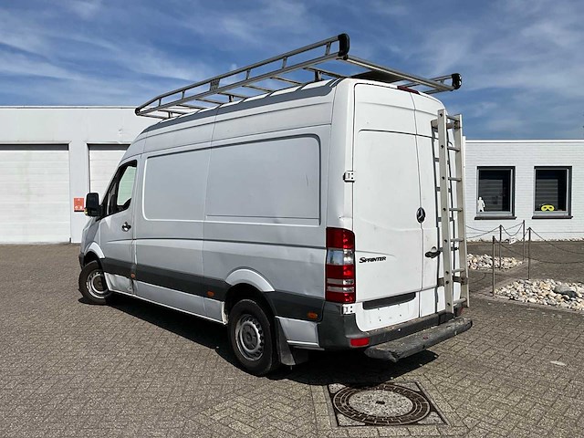 2011 mercedes-benz sprinter lichte vrachtwagen - afbeelding 23 van  33
