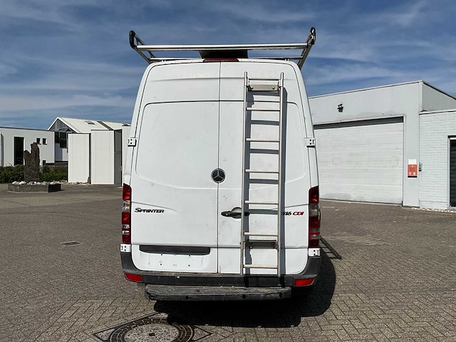 2011 mercedes-benz sprinter lichte vrachtwagen - afbeelding 28 van  33