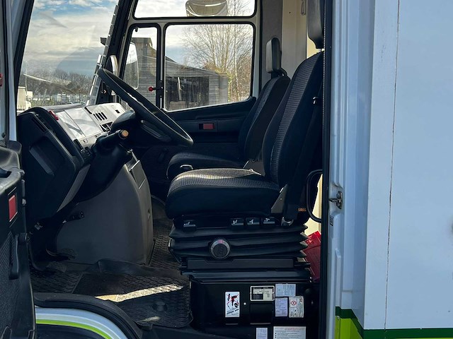 2011 mercedes-benz vario 813 d vrachtwagen - afbeelding 19 van  36