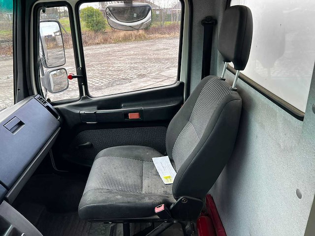 2011 mercedes-benz vario 816 d vrachtwagen - afbeelding 26 van  26