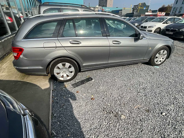 2011 mercedes c180 personenauto - afbeelding 25 van  31