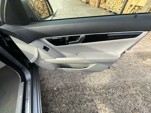 2011 mercedes c180 - afbeelding 10 van  33