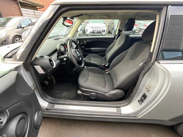 2011 mini cooper onze d personenauto - afbeelding 2 van  23