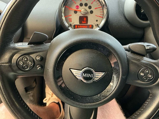 2011 mini cooper sd all 4 personenauto - afbeelding 20 van  26