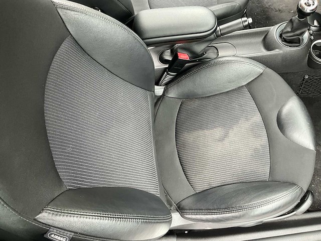 2011 mini one d clubman personenauto - afbeelding 10 van  24