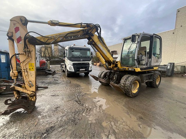 2011 new holland mh 3.6 wielgraafmachine - afbeelding 1 van  27