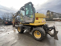 2011 new holland mh 3.6 wielgraafmachine - afbeelding 25 van  27
