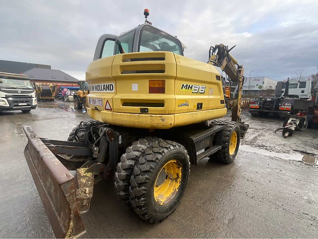 2011 new holland mh 3.6 wielgraafmachine - afbeelding 18 van  27