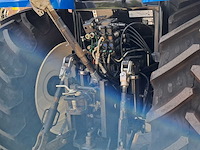 2011 new holland t6030 elite vierwielaangedreven landbouwtractor - afbeelding 9 van  9