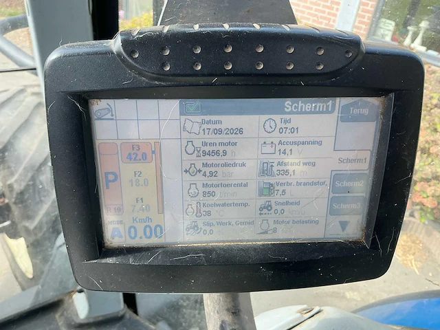 2011 new holland t7.200 4wd sa vierwielaangedreven landbouwtractor - afbeelding 9 van  38