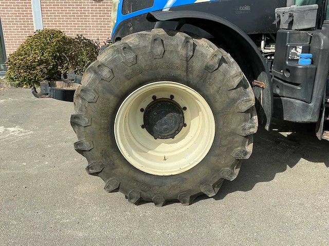 2011 new holland t7.200 4wd sa vierwielaangedreven landbouwtractor - afbeelding 19 van  38