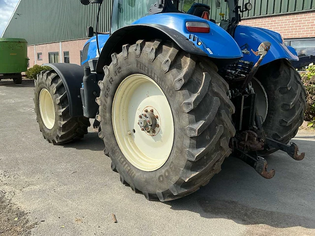 2011 new holland t7.200 4wd sa vierwielaangedreven landbouwtractor - afbeelding 20 van  38