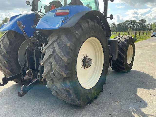 2011 new holland t7.200 4wd sa vierwielaangedreven landbouwtractor - afbeelding 22 van  38