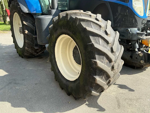 2011 new holland t7.200 4wd sa vierwielaangedreven landbouwtractor - afbeelding 25 van  38