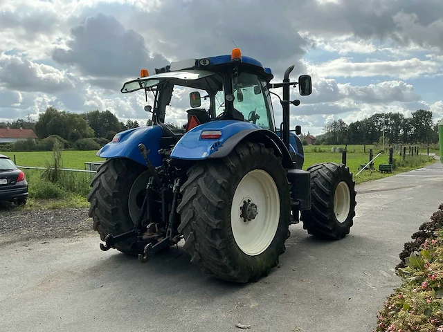 2011 new holland t7.200 4wd sa vierwielaangedreven landbouwtractor - afbeelding 34 van  38
