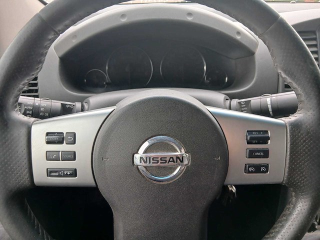 2011 nissan navara auto - afbeelding 17 van  18