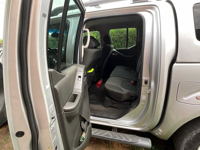 2011 nissan navara cvnd40 / d40 auto - afbeelding 2 van  26