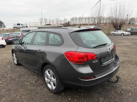 2011 opel astra sports tourer - afbeelding 15 van  21