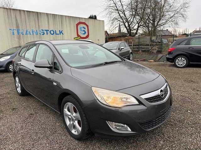 2011 opel astra sports tourer - afbeelding 18 van  21