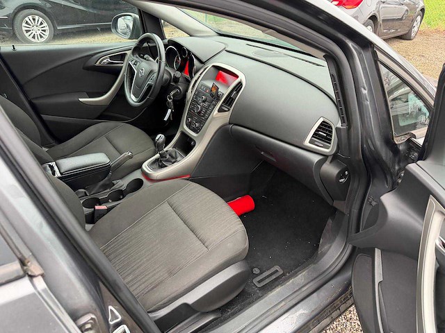 2011 opel astra sports tourer - afbeelding 21 van  21