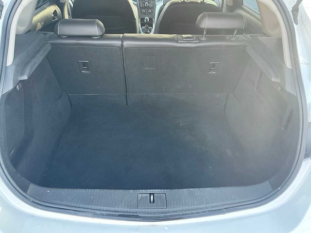 2011 opel astra - afbeelding 9 van  19