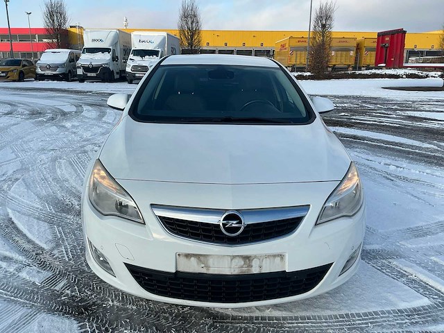 2011 opel astra - afbeelding 18 van  19