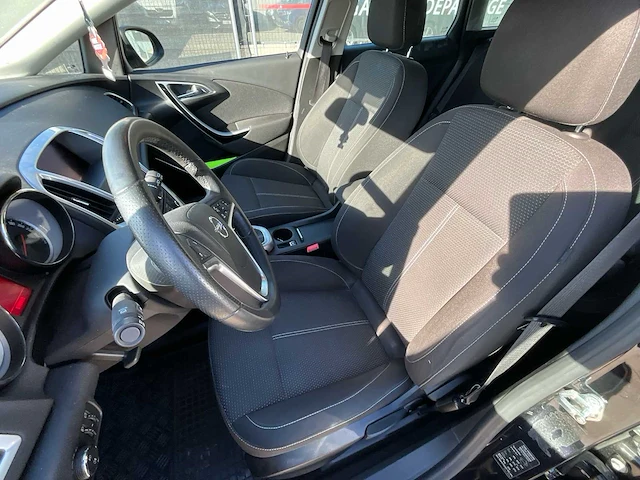 2011 opel astra - afbeelding 10 van  35