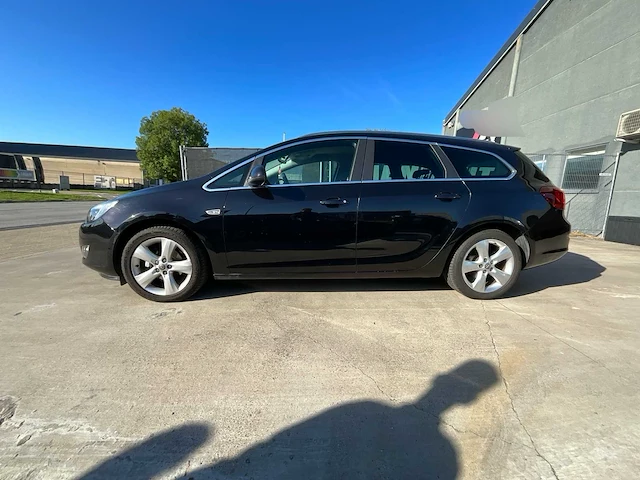 2011 opel astra - afbeelding 2 van  35