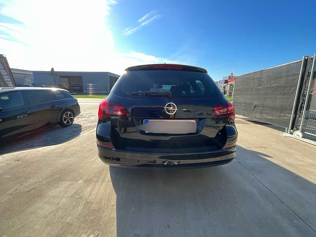 2011 opel astra - afbeelding 4 van  35