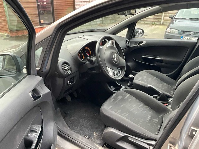 2011 opel corsa personenauto - afbeelding 2 van  29