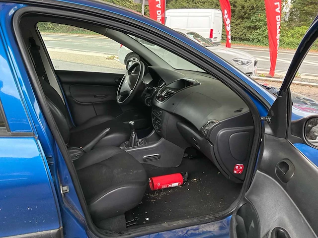 2011 peugeot 206+ 2mhfv0 auto - afbeelding 10 van  29