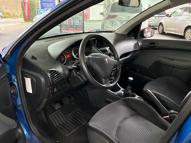 2011 peugeot 206+ 2mhfv0 auto - afbeelding 12 van  29