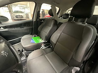 2011 peugeot 207 schadewagen voor onderdelen - afbeelding 9 van  14