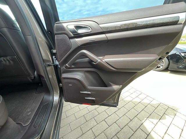 2011 porsche cayenne 92a personenauto - afbeelding 9 van  44