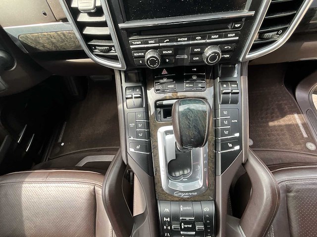 2011 porsche cayenne 92a personenauto - afbeelding 16 van  44