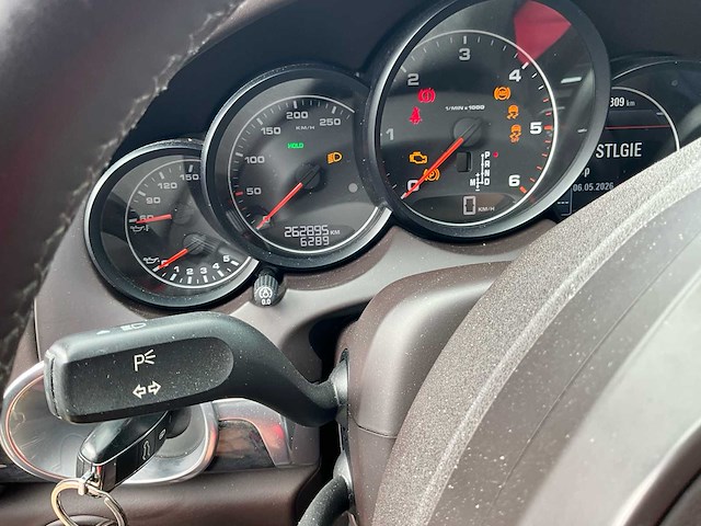 2011 porsche cayenne 92a personenauto - afbeelding 32 van  44