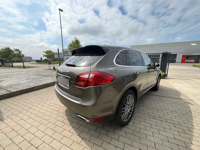 2011 porsche cayenne 92a personenauto - afbeelding 40 van  44