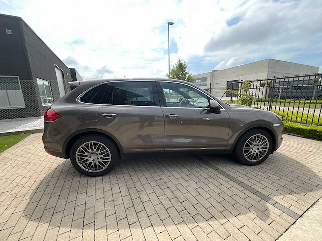 2011 porsche cayenne 92a personenauto - afbeelding 39 van  42