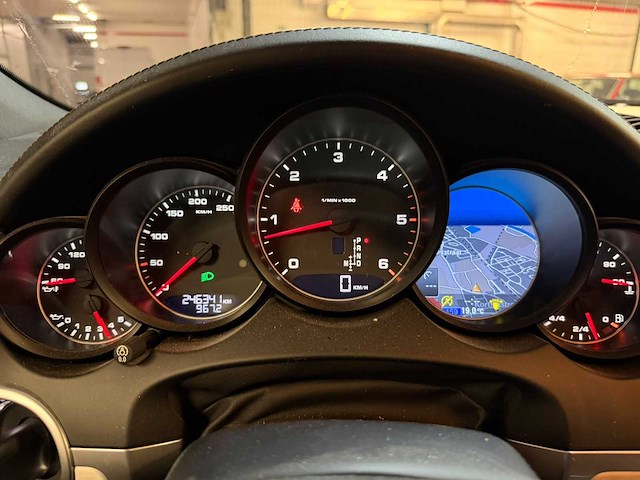 2011 porsche cayenne 92a - afbeelding 6 van  37
