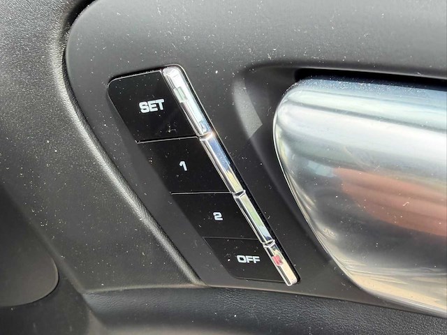 2011 porsche cayenne 92a - afbeelding 17 van  37