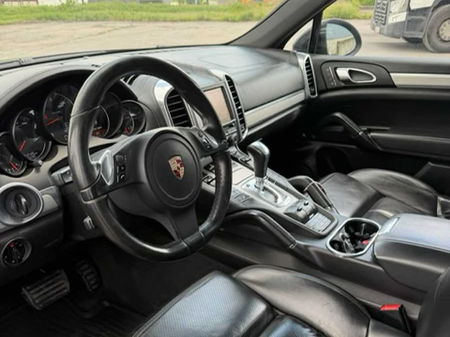2011 porsche cayenne 92a - afbeelding 11 van  37