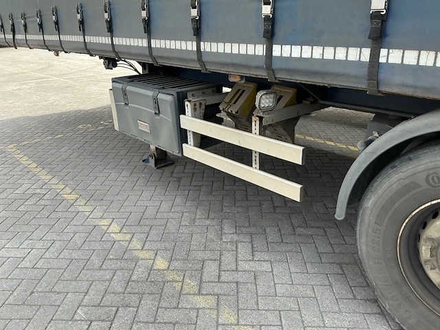 2011 renders roc.12.27n oplegger (75136-354) - afbeelding 3 van  6