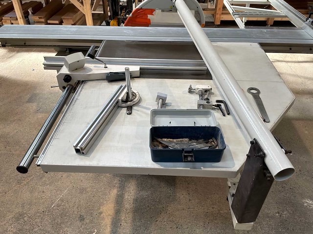 2011 rm group paneelzaag - schuiftafel cirkelzaag - afbeelding 4 van  20