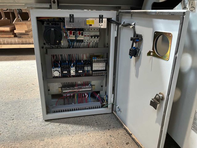 2011 rm group paneelzaag - schuiftafel cirkelzaag - afbeelding 10 van  20