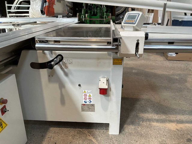 2011 rm group paneelzaag - schuiftafel cirkelzaag - afbeelding 20 van  20